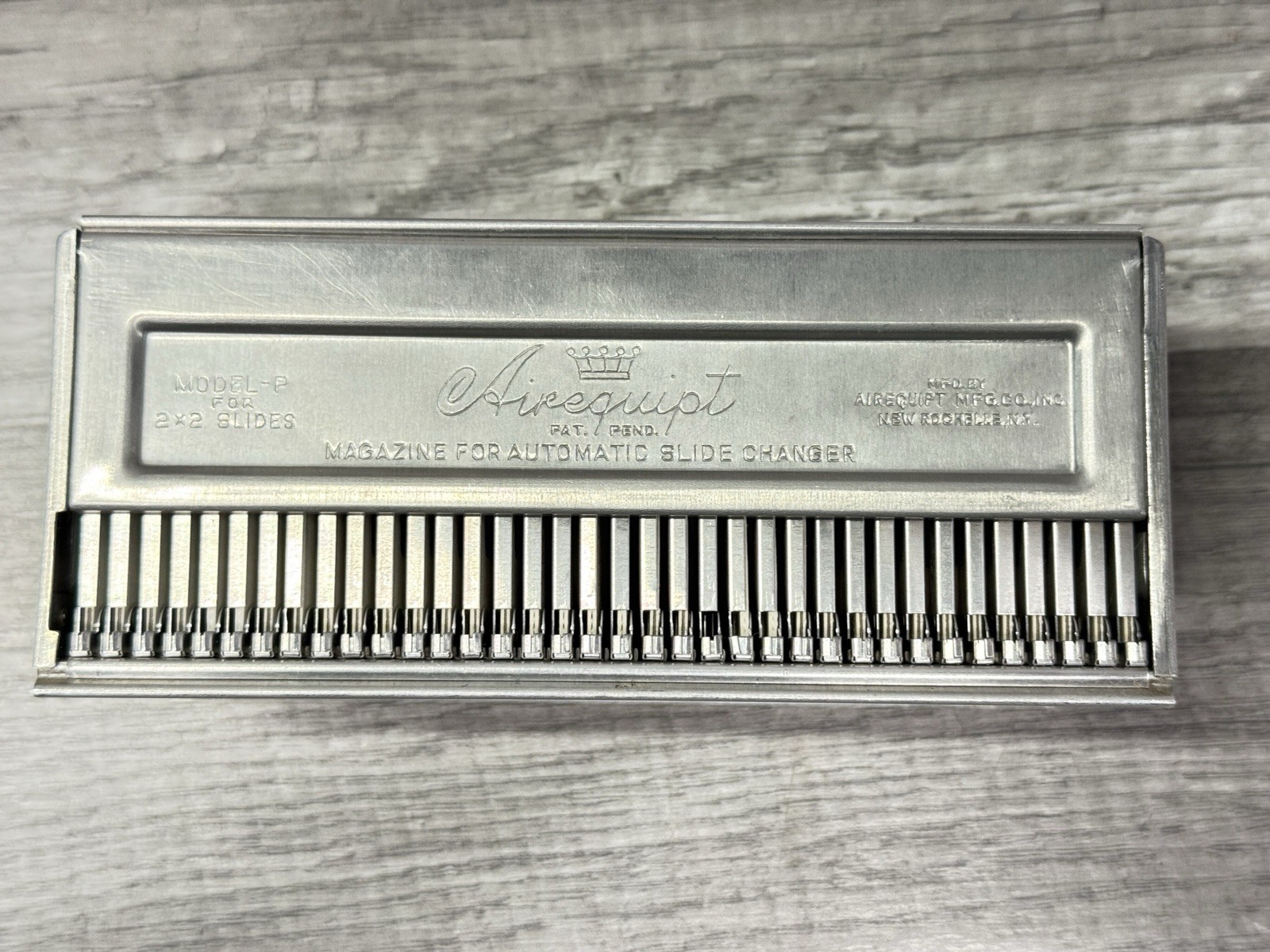 Airequipt Magazine for Slide Changer - Holds 36 2" x 2" slides W/ Family Photos