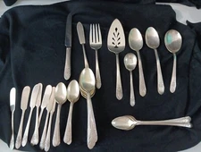 Vintage Wm Rogers Mfg Co Silver Mist Marigold 38 Various Piece Set-1935 RARE