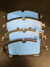 LAND ROVER DEFENDER L663 Front Brake Pad Set LR139155 NEW GENUINE