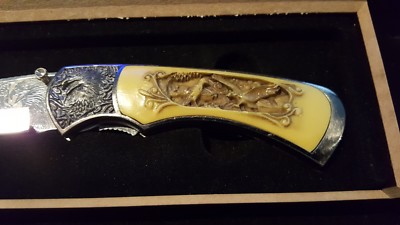 Maxam SKFBE Liner Lock Folding Knife Bald Eagle collectors edition