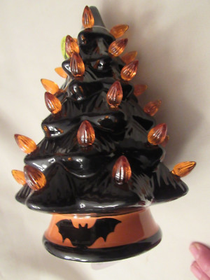 NWT ASHLAND HALLOWEEN TINY TREASURES TREE - LIGHTS UP - NICE