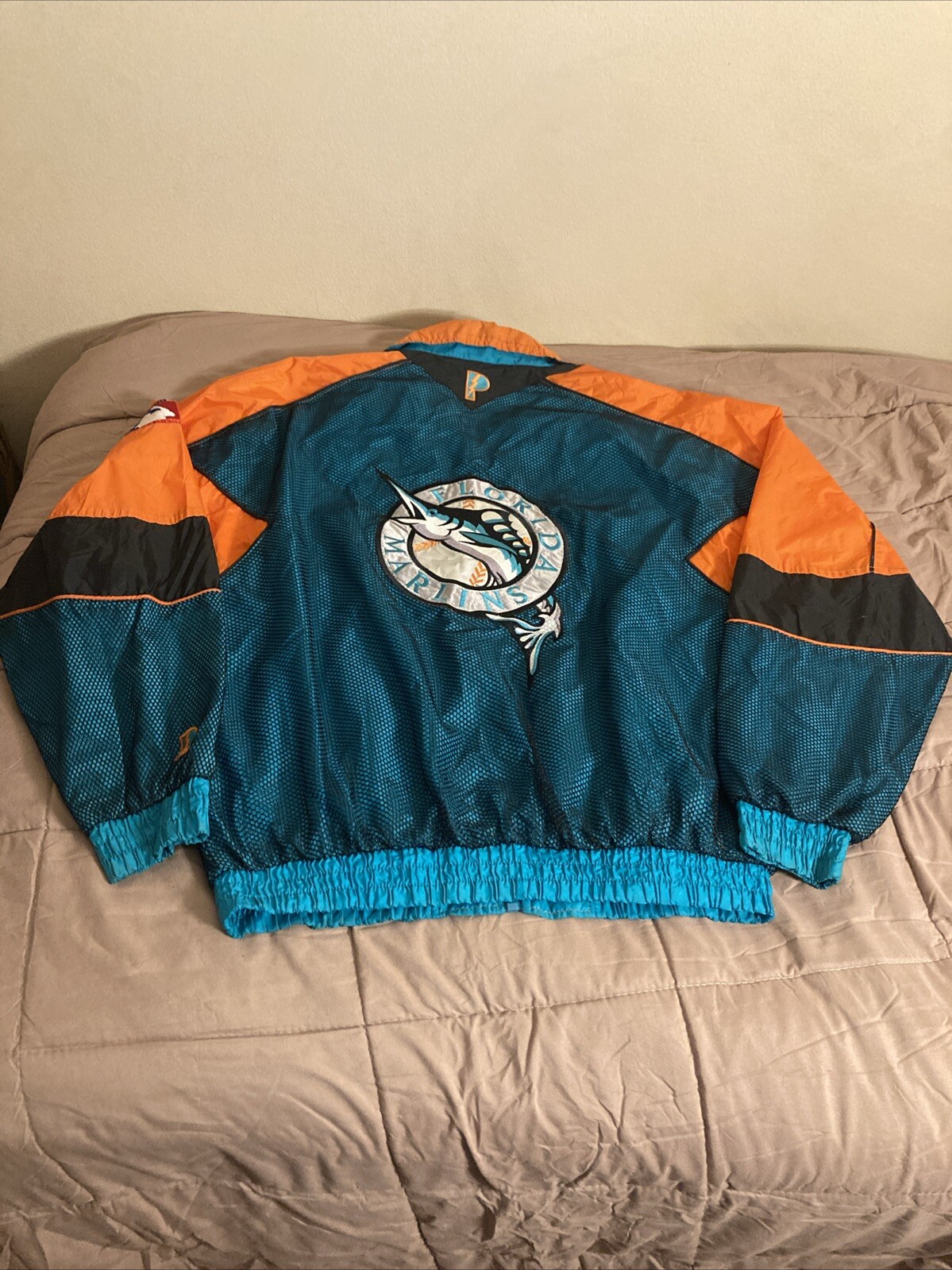 Picture 16 of 24