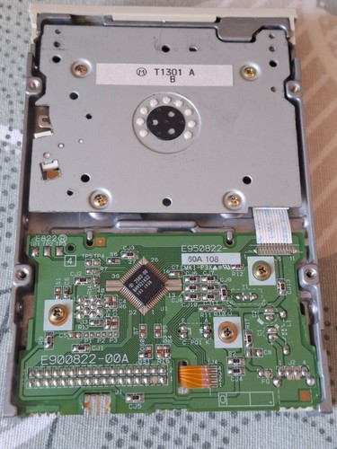 Floppy Disk Drive TEAC FD-235HF A291 -U5 P/N:193077A2-91 1,44Mb 3.5inch Internal - Afbeelding 12 van 12