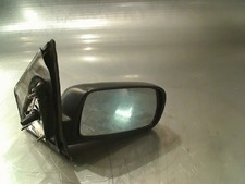 Retroviseur droit (ou coque) Daihatsu YRV