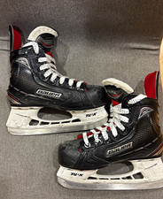 Bauer Vapor X500 Youth Ice Hockey Skates Size 13 Black/Red/White Steel