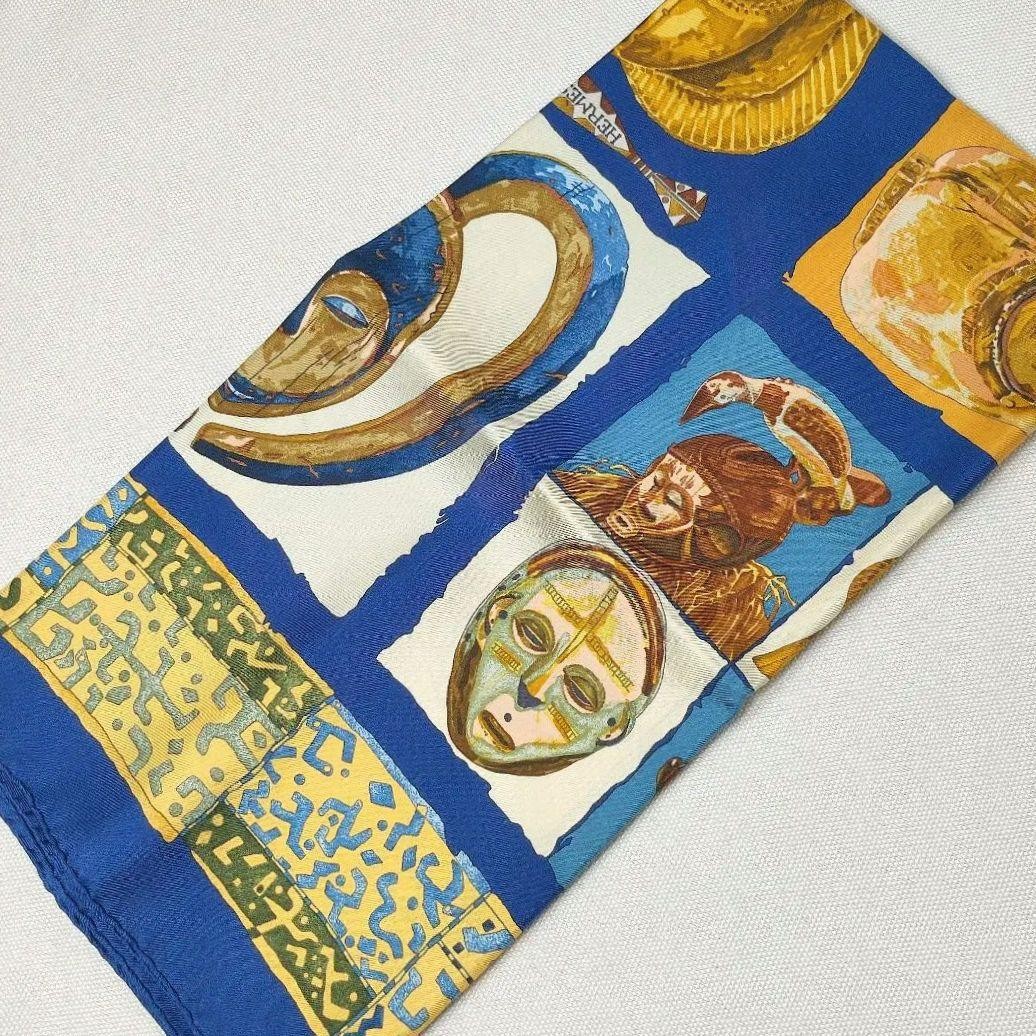 極美品　未使用級　HERMES　エルメス　カレ90《PERSONA》 ペルソナ 極美品 未使用級 HERMES エルメス カレ90《PERSONA》 ペルソナ