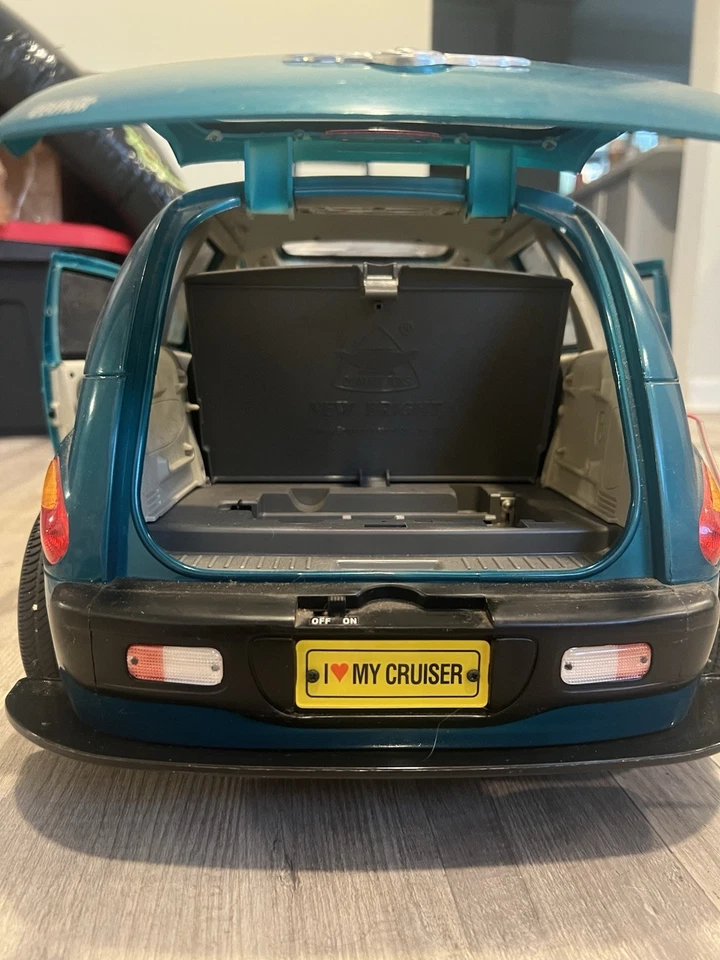 New Bright Chrysler PT Cruiser RC 1:6 Scale Remote Battery & Remote Large RC Car - Image 3 of 4