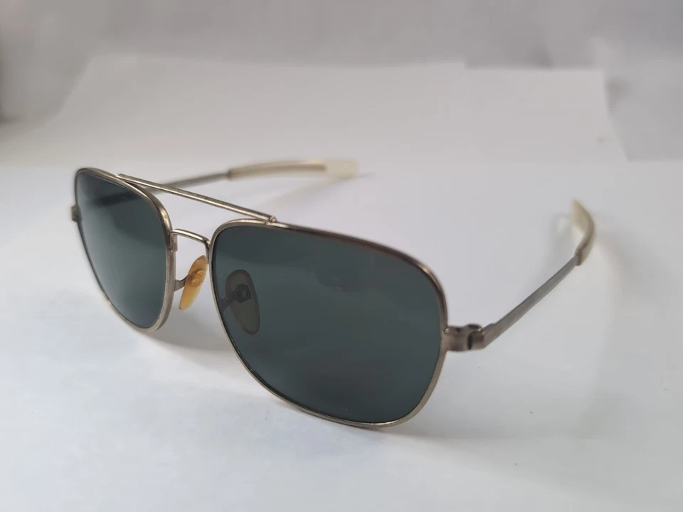 Gafas de sol Pyramid LTD Engineering Aviator de colección, ¡raras! Foto 2 de 4