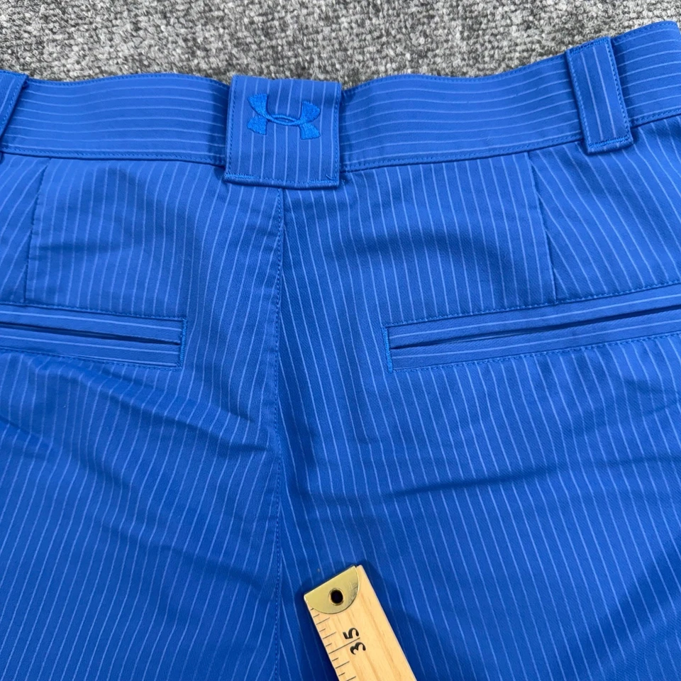 Pantalones cortos Under Armour para hombre 30 azules a rayas frente plano golf elásticos Foto 3 de 4