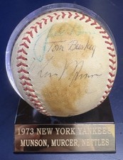 Thurman Munson! 1973 New York Yankees Autographed Baseball-PSA:DNA 