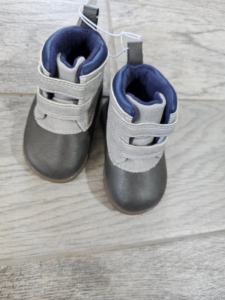 New Baby Boy Carter's Shoes Size 3 Gray & Blue Soft Soles For Learning To Walk - Image 3 of 4