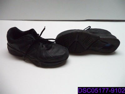 size 11 extra wide mens shoes