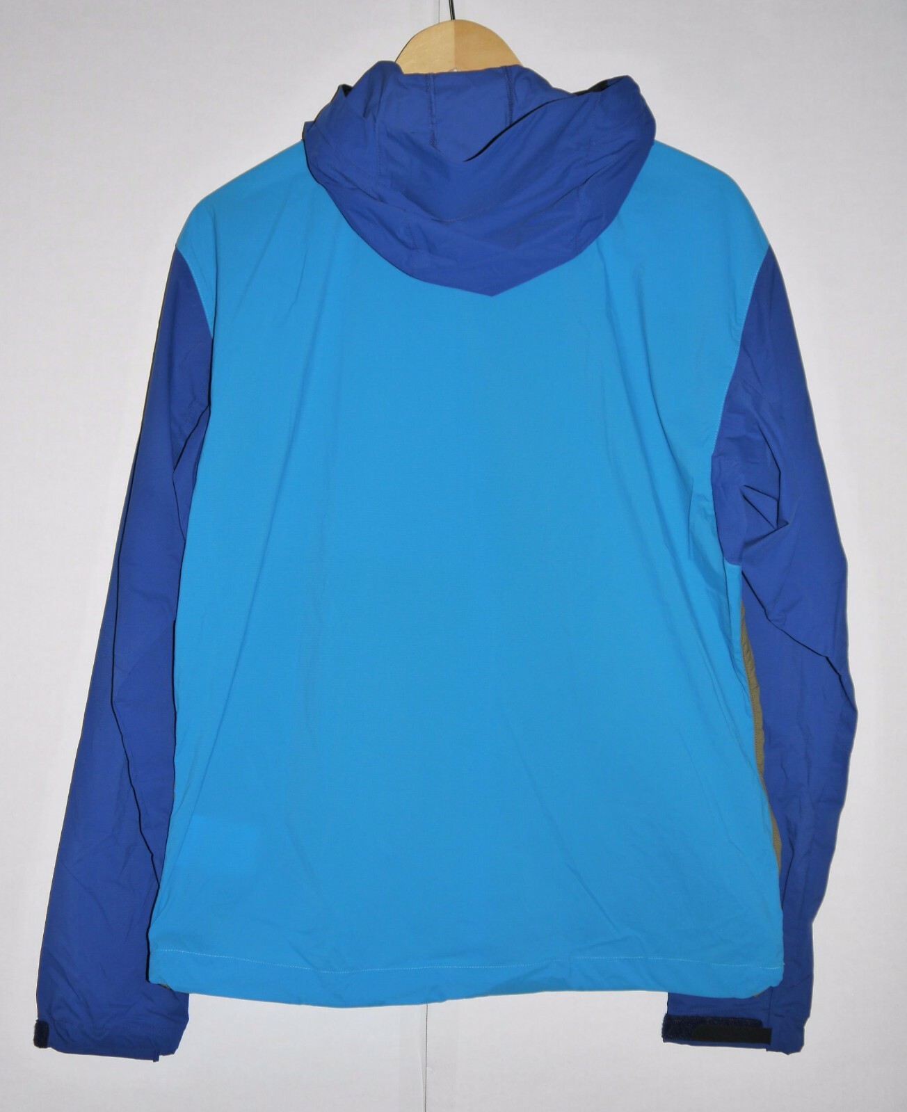 ARC'TERYX Giacca leggera Concepts x Arc’teryx Squamish con cappuccio SEAL 2012 taglia SMALL