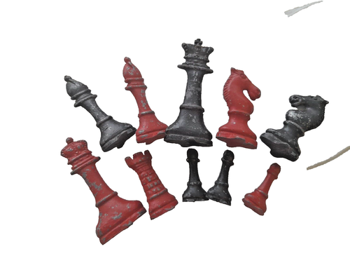Vintage Rose chess set - cast metal, red/black - Picture 2 of 2