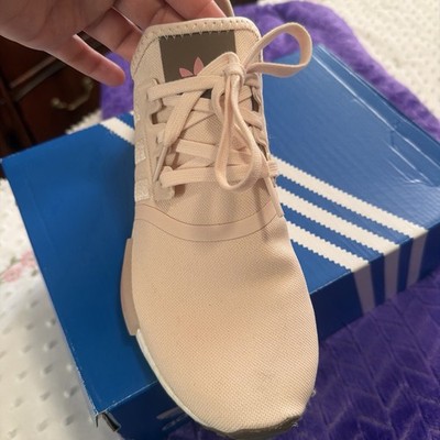 adidas Beige Men s Sneaker Lace Up NMD_R1 Wonder Quartz Earth Strata