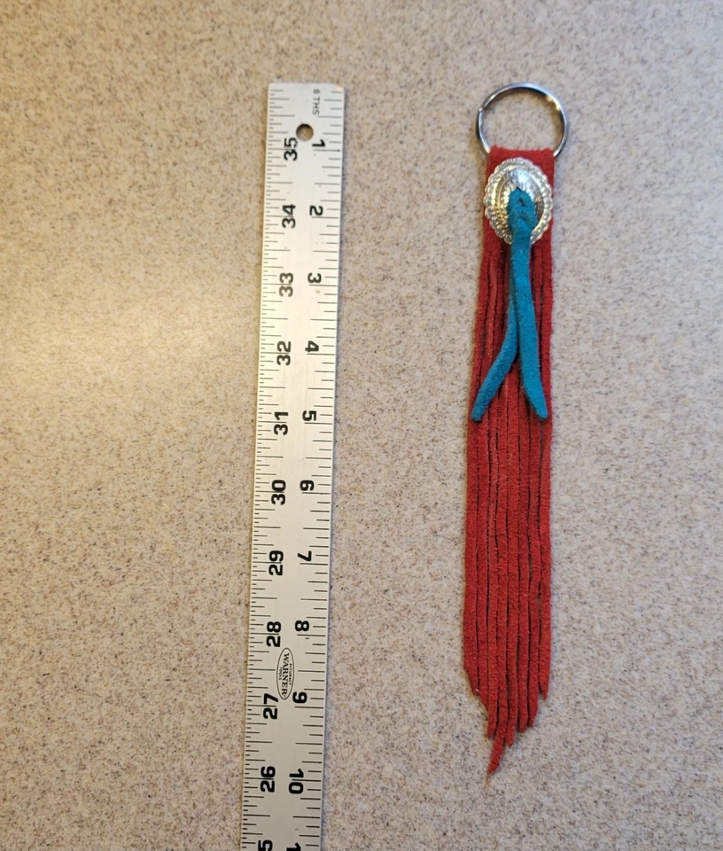 复古 Western Concho 吊坠麂皮绒皮革 10 英寸长条纹流苏钥匙扣 — 第 4/4 张图片