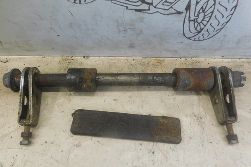 Honda CB 400 N Hinterradachse Achse hinten Steckachse Radachse Kettenspanner