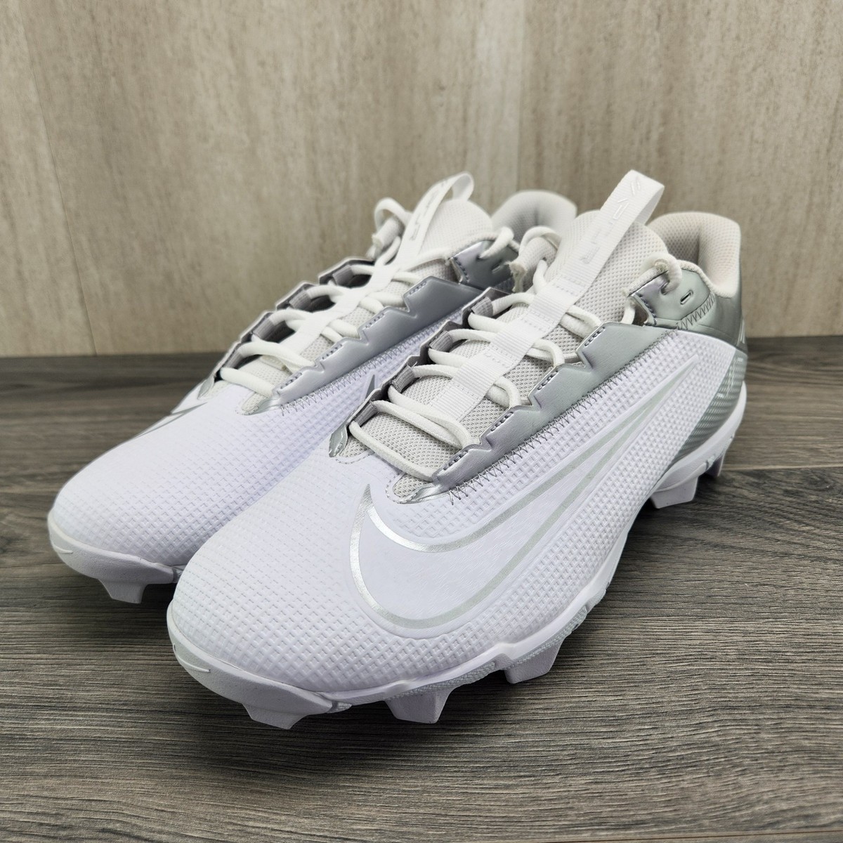 Nike Vapor Edge Shark 2 Size 12 Mens White Metallic Silver  display picture 3