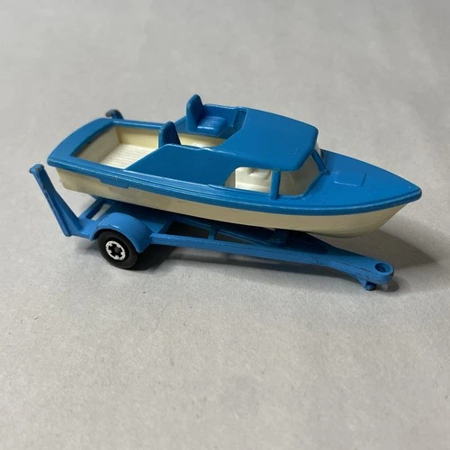 OLD DIECAST LESNEY MATCHBOX NO. 9 BOAT AND TRAILER 1966 MADE IN ENGLAND