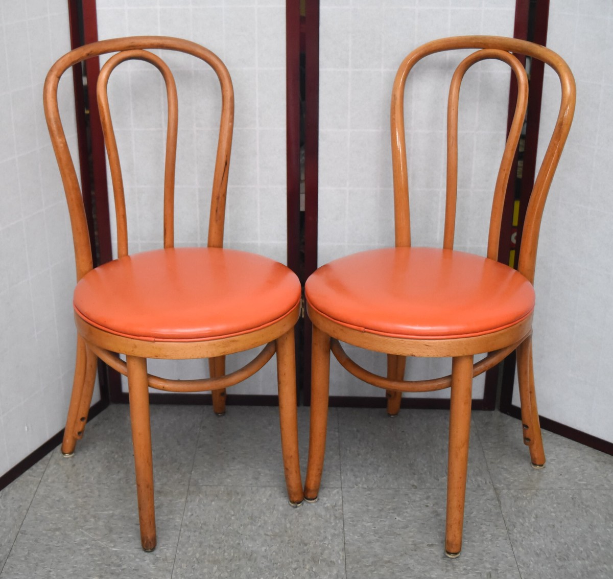 2 VINTAGE THONET BENTWOOD PARLOR CAFE ICE CREAM CHAIRS ORANGE 