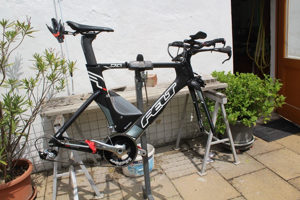 Felt DA4 2013 Aero TT Ultegra Triathlonfahrrad wie neu, Cosmic Carbon SL - Bild 2 von 4