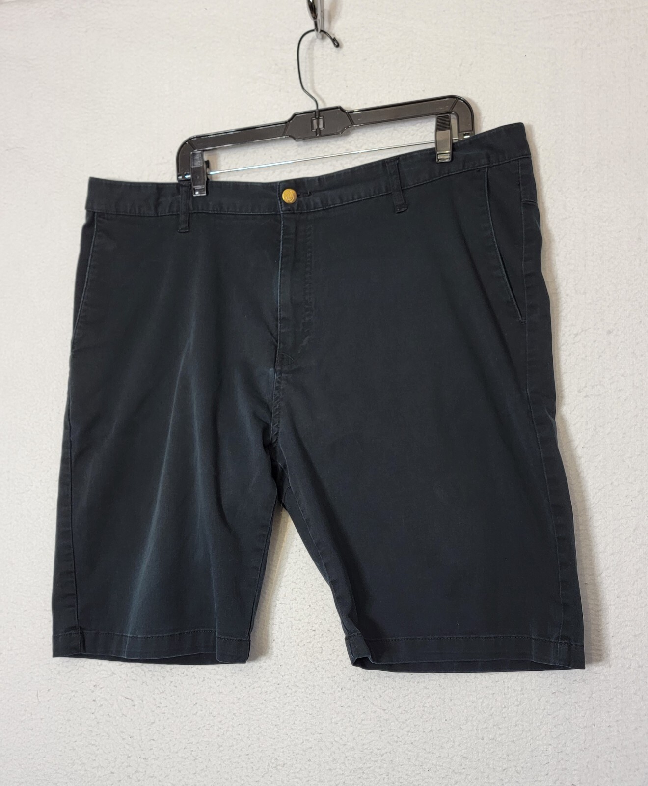 Short Homme VOLCOM Corpo Class - Surf/Skate - Taille 28 - Noir - Devant Plat - Coton 100% - Occasion Très Bon État