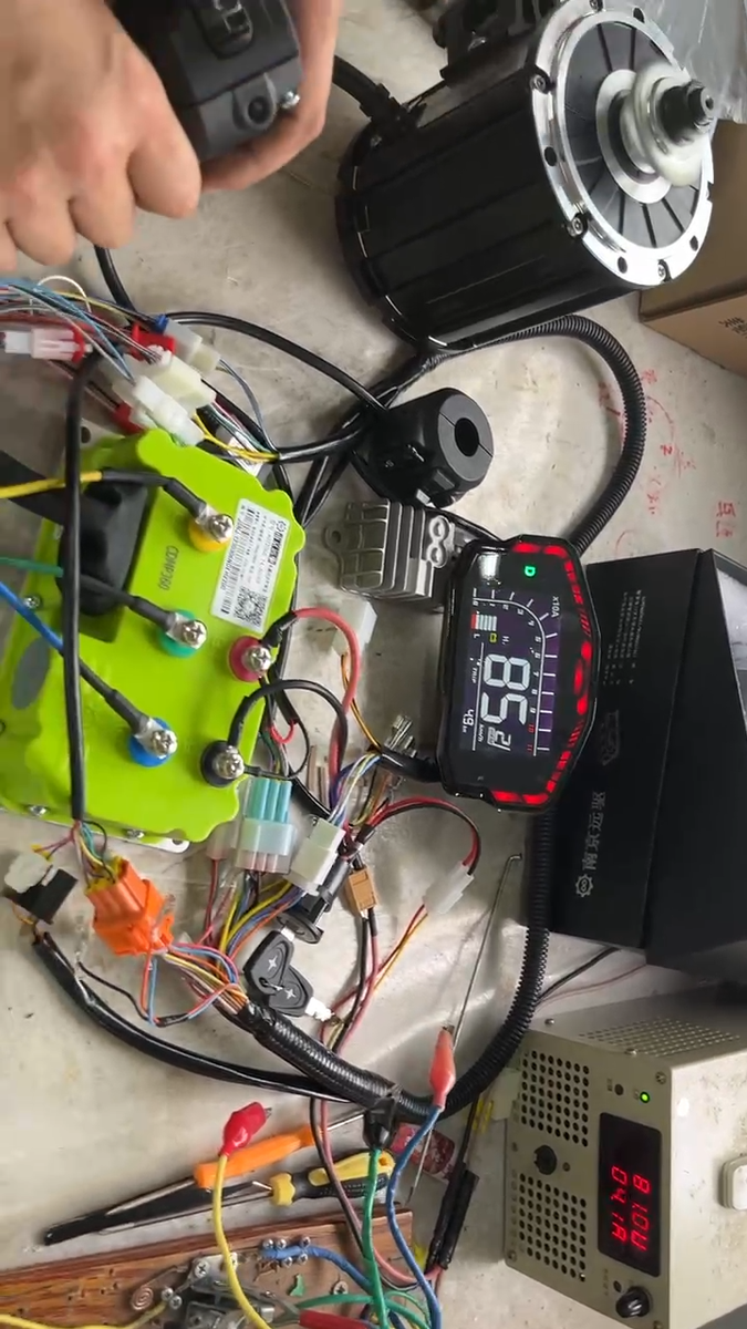 QS120 2000W 70H BLDC Mid Drive Motor Kit + Fardriver ND72360