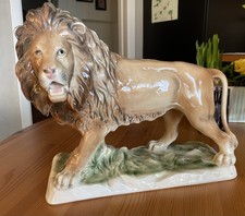 „Schreitender Löwe“ Porzellanfigur - Sitzendorfer Porzellanmanufaktur