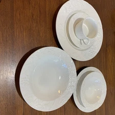 Mikasa English Countryside White 6 Piece Place Setting