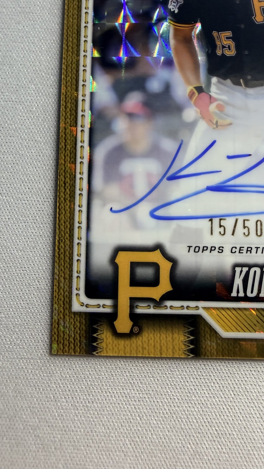 2026 Topps Chrome Konnor Griffin Gold X-Fractor Rookie Auto 15/50 RC Auto #RA-KG view 4