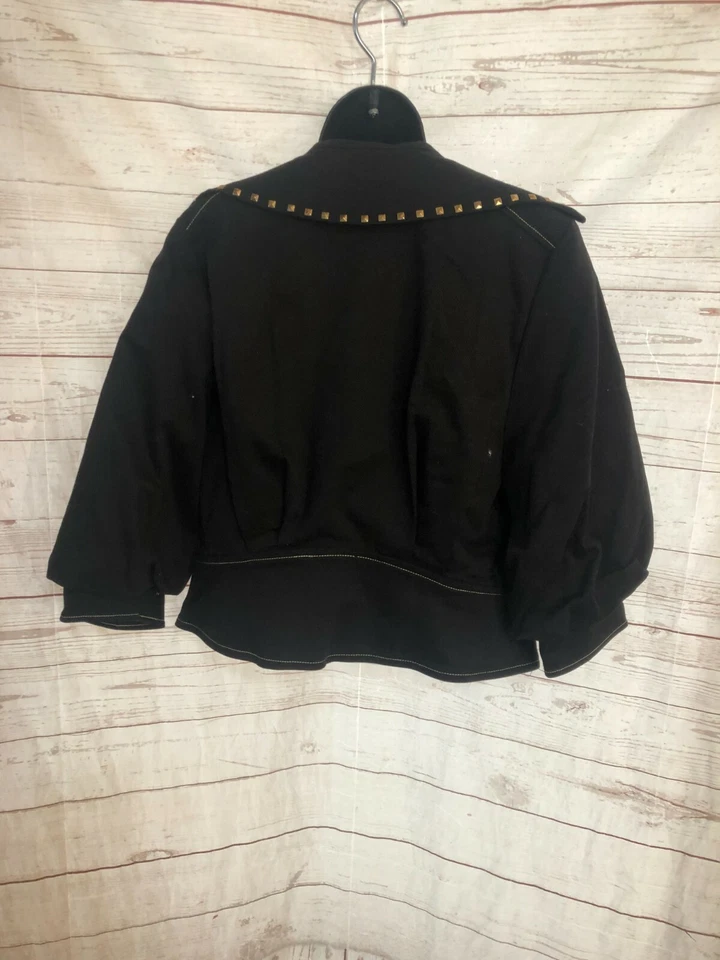 Chaqueta para mujer Hot in Hollywood negra con tachuelas y cuello talla S pequeña Foto 4 de 4
