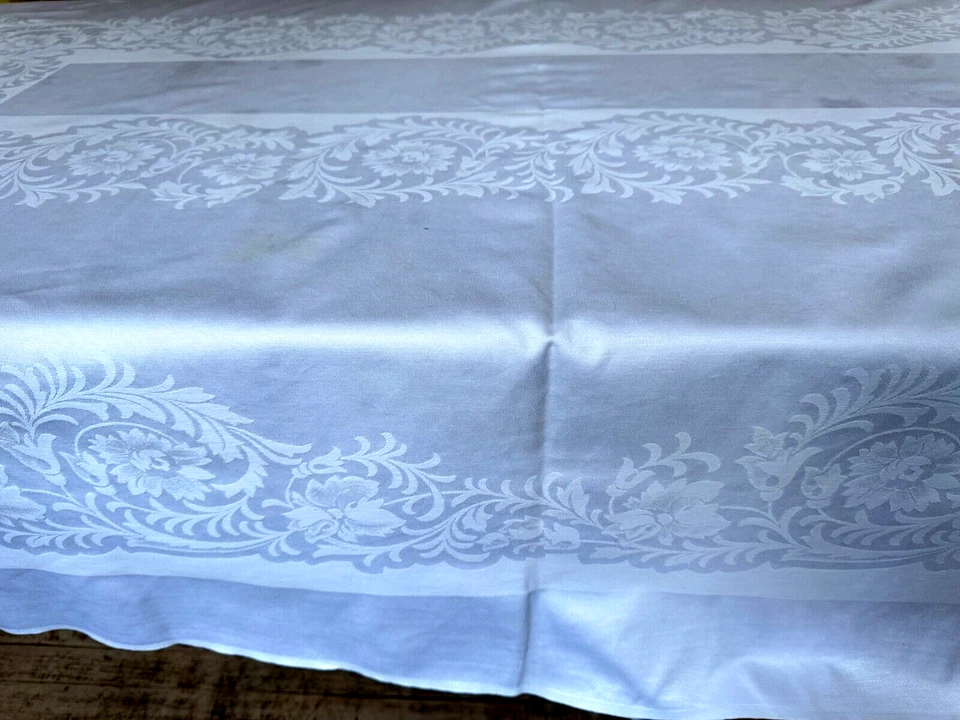 Vintage Linen Blend Damask Tablecloth - Rectangular Bands of Flowers A544 - Image 4 of 4