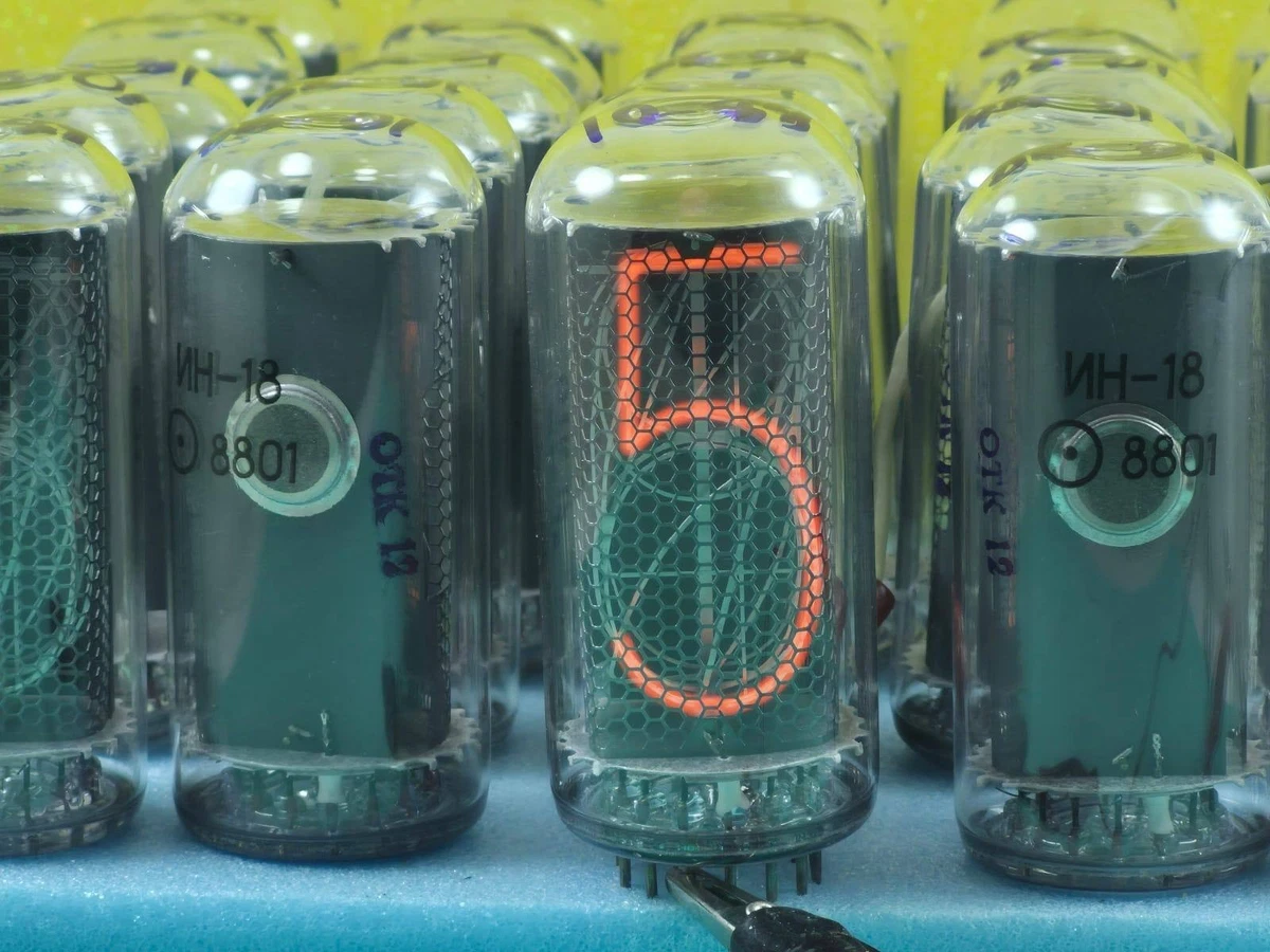 Achetez 6 Pcs IN-4 tubes nixie russes. Nouveau chez Benin