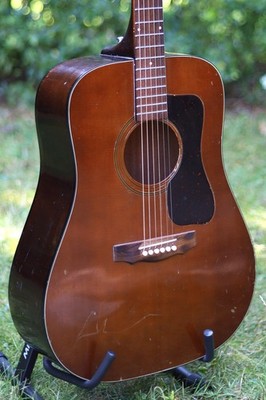 Vintage Guild 50 Jahre inkl. Originalkoffer, Dreadnought D 25M