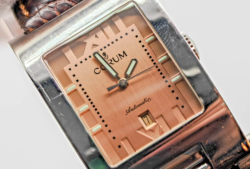 Reloj de cuarzo Corum Toboggan 35 mm X 24 mm Foto 2 de 4