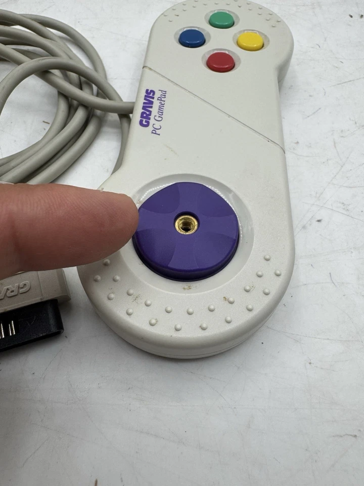 Gravis PC GamePad Vintage 1993 Controller Only Missing Joystick Original Boxed - Image 3 of 4