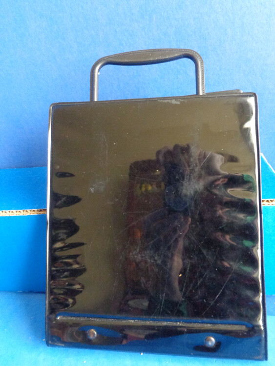 Picture 4 of 5