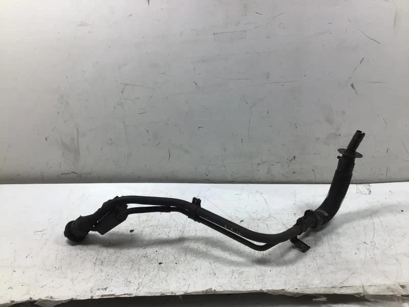 2010 KIA SEDONA GAS FUEL FILLER NECK PIPE TUBE OEM+ - Imagem 4 de 4