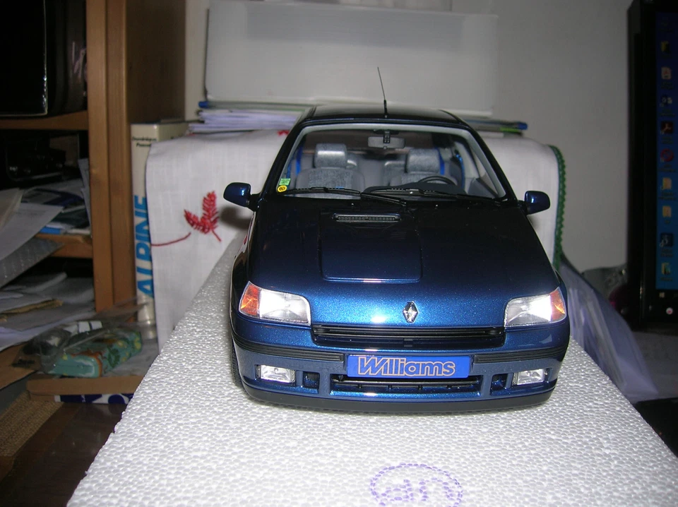 Clio Williams phase 1 1993 1/12 Otto Ottomobile limited 999 pz. cod. G071 - Immagine 2 di 4