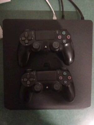 Sony PlayStation 4 Slim FIFA 20 und 2 DualShock 4 Controller Bundle 1TB(VB) 