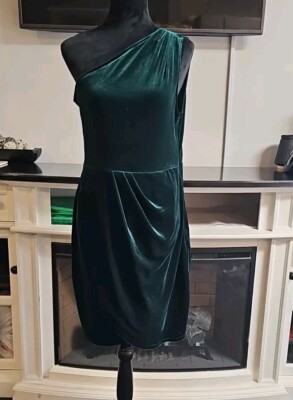 slim fit dress slacks Fleur Velvet Gown main image 0