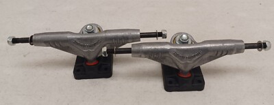 2 Vintage Gullwing Trucks 8.5