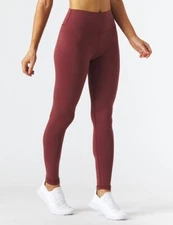 NWT Glyder Merlot  Forma 101 Social Athletic Quick Drying Stretch Leggings Sz s