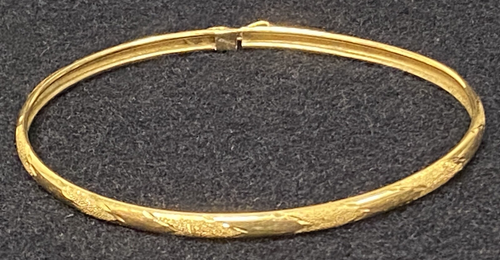 14K Yellow Gold Latch Bangle Bracelet ~ 4.19grams