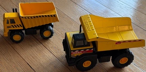 Vintage Tonka Mighty #768 Construction Dump Truck 17"x10" & Mighty Wheels Lot