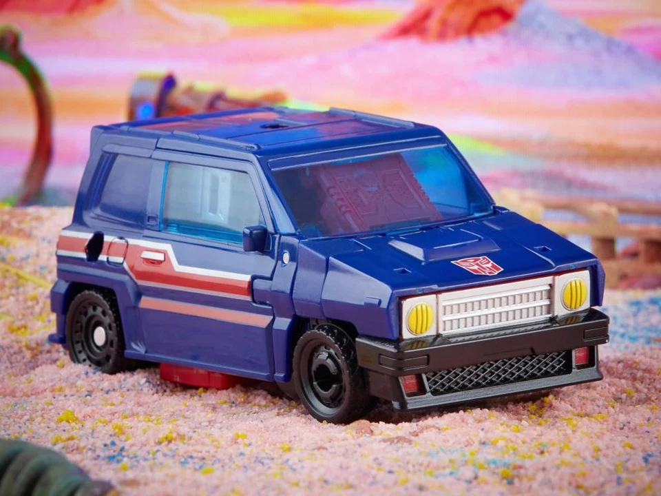 Skids Legacy Deluxe Class | Transformers Generations Legacy - Image 4 of 4