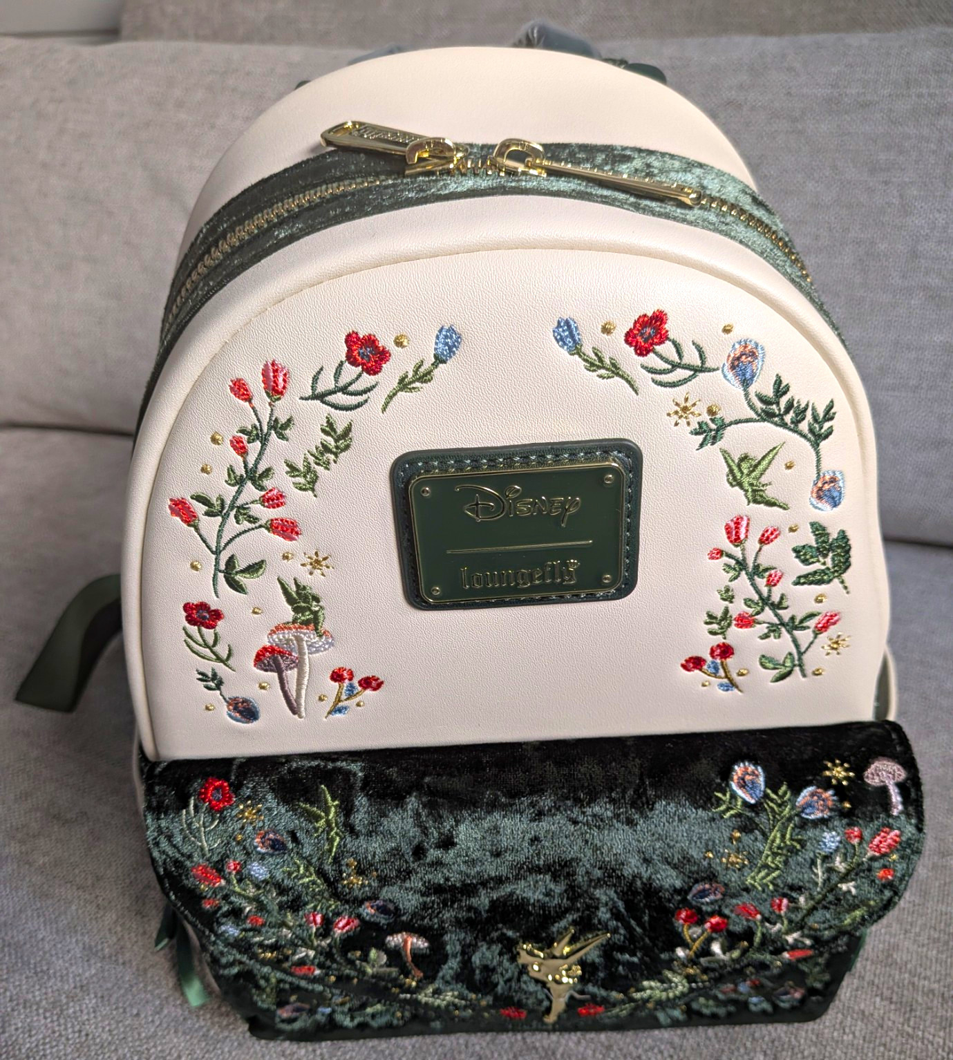 Mini Mochila Disney Campanilla Floral Blanca Verde Terciopelo y Satén - ¡Prístina!