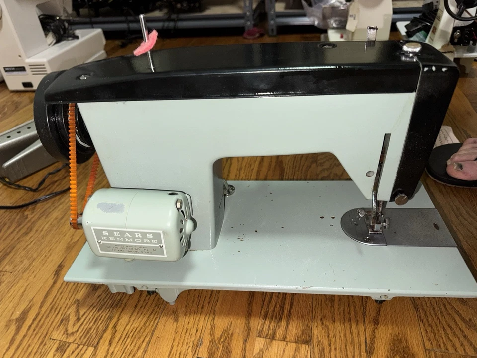 Máquina de coser Japón totalmente restaurada. Cuero de lona de primera calidad y demin. YD Foto 4 de 4