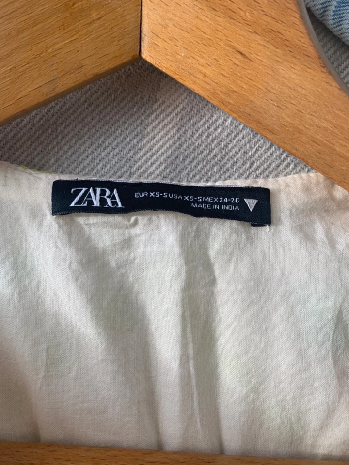 ZARA Womens Waistcoat Cream Floral Lightly Padded XS 10 HARDLY WORN - Image 3 of 3