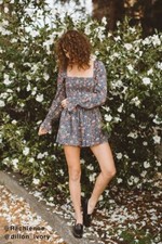 Urban Outfitters Brookside Floral Smocked Romper XS 2 Women's Casual NEW 21423